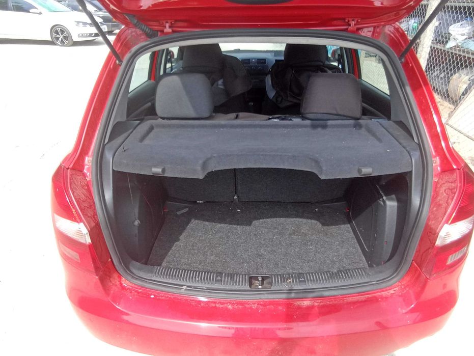 Шкода Фабиа / Skoda Fabia 1.2i - На части