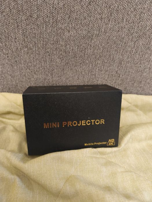 Мини-проектор DLP
