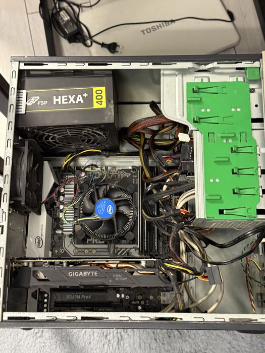 Геймарски компютър - i7-7700. Rx570 4gb nvme+ssd+hdd Готов за игри