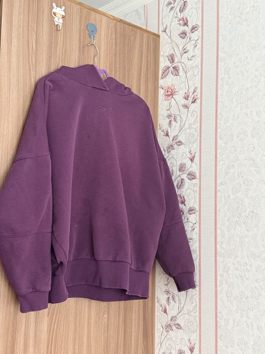 Продаю толстовку срочно