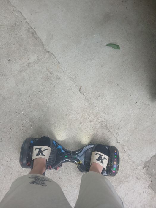 Vând hoverboard aproape nou nu negociez!!!