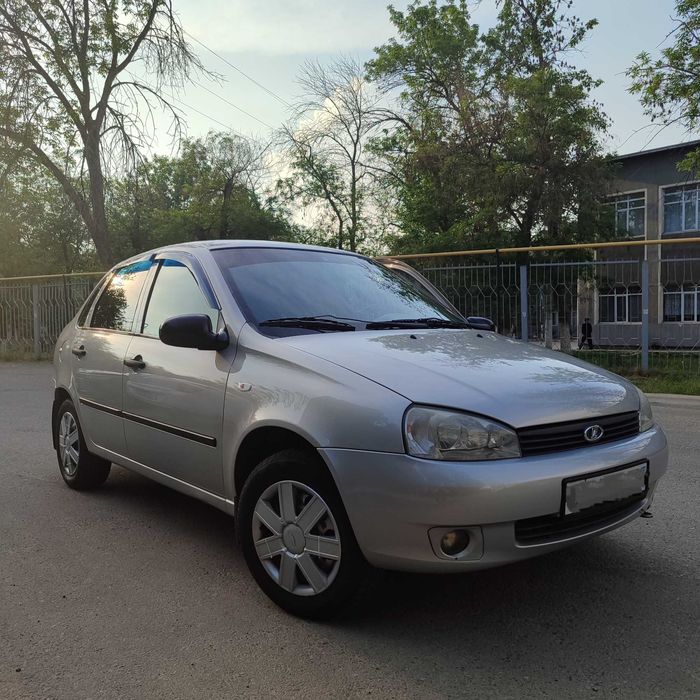 Продаю Lada Kalina седан