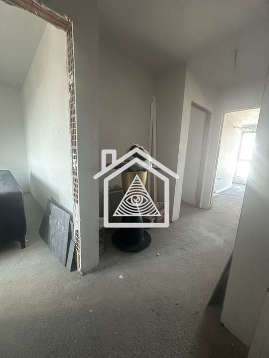 Продава се Тристаен апартамент в Пловдив, Мараша - 85 кв.м за 2283 €/кв.м - Снимка #8