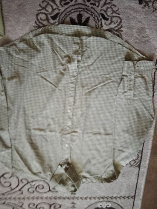 Продам  2 рубашки