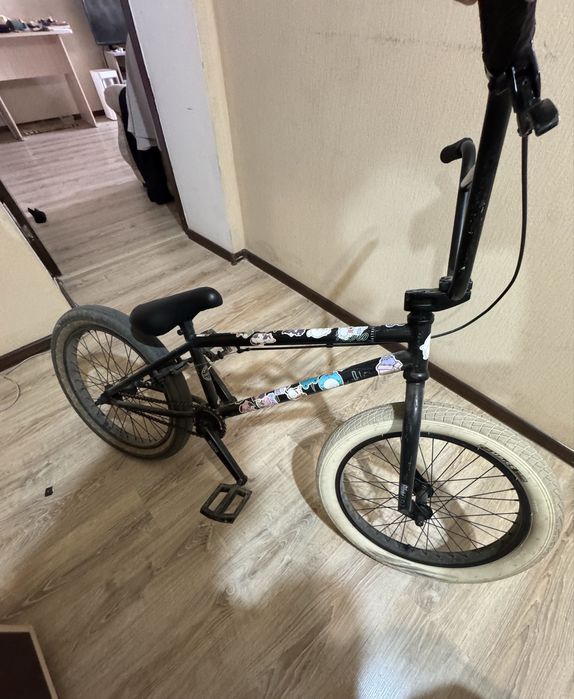 Продаю велосипед BMX Haro Boulevard.