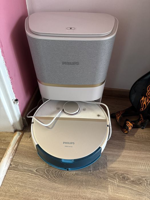 Прахосмукачка робот Phillips