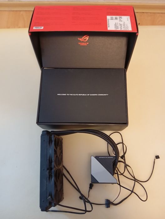 Vand watercooler ASUS ROG Ryujin 240 RGB, Intel  si AMD,  Noctua fans