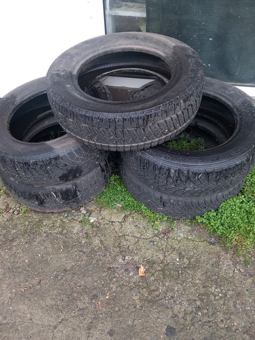 Гуми за бус 5 броя в добросъстояние