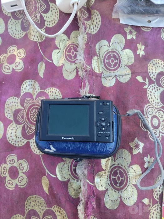 Fotoapparat satiladi Panasonic