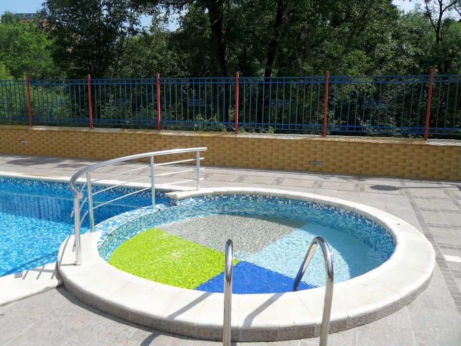 Почивка в Китен, апартамент под наем до море с басейн