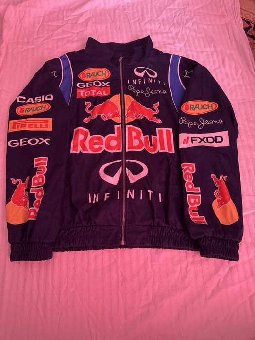 Ветровка Red Bull