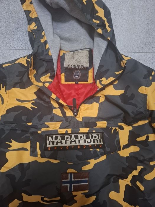 Napapijri Яке Жълт Камуфлаж