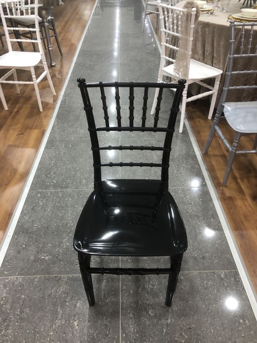 Scaune chiavari tiffany