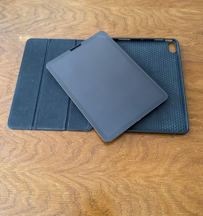 Ipad Air 5 , 11 inch , procesor M1