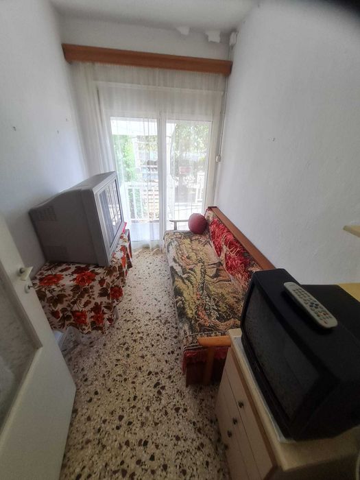 Продава 2 ет къща 110 м2 до морето с двор 200 м2 Аспровалта, Гърция