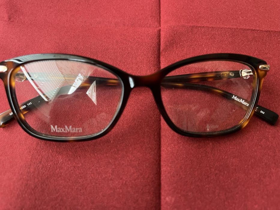 Дамска рамка за очила Max Mara