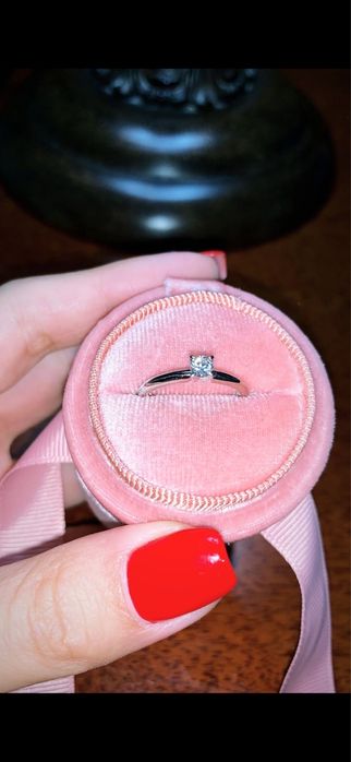 Бриллиантовое кольцо