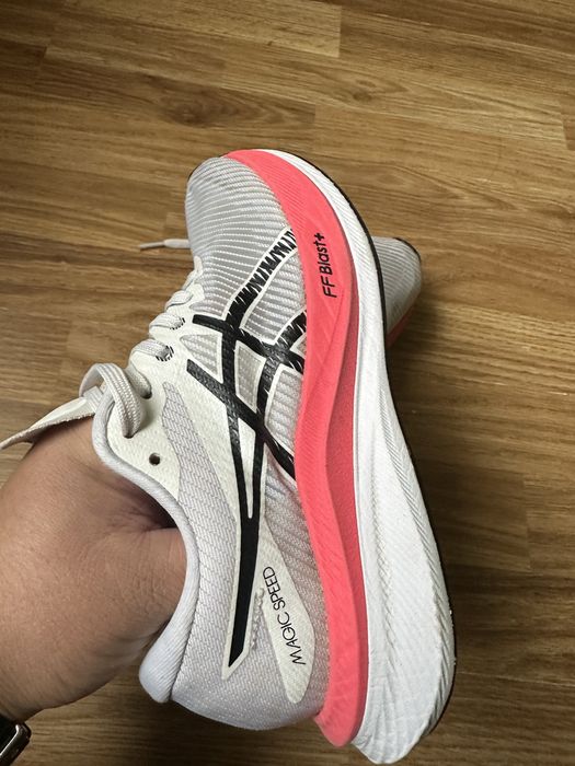 Asics MAGIC SPEED marime 37 (23 cm)