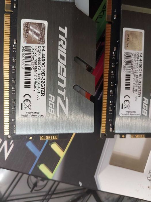32GB 4400Mhz CL19 DDR4 - G.Skill TridentZ RGB