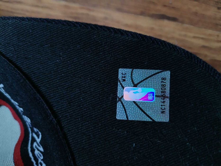 chicago bulls mitchell and ness - страхотна шапка 100% оригинал много добро състояние универсален размер