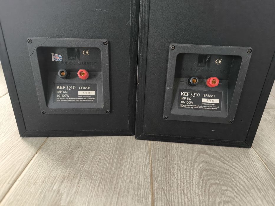 Boxe England KEF Q10