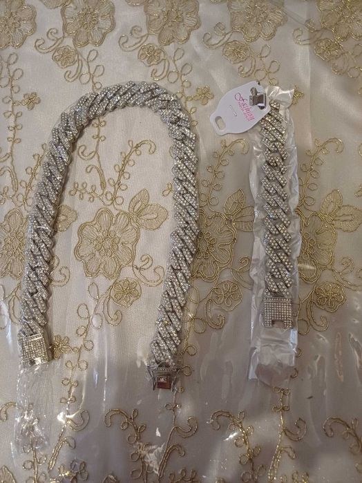 Колье и браслет новый.