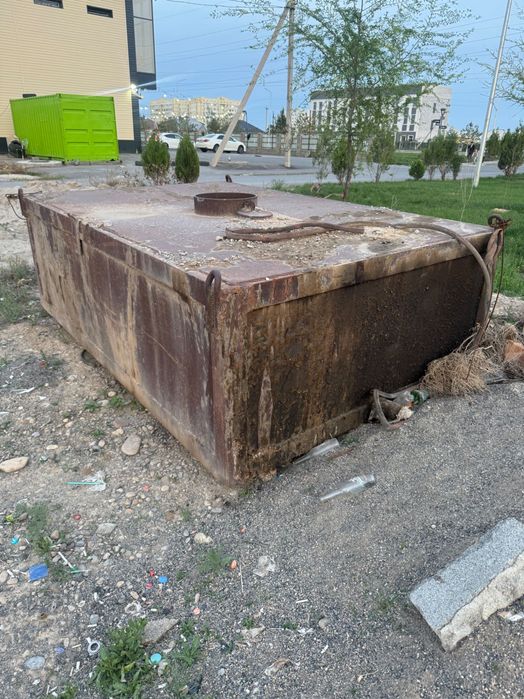 Емкость 5 тонн продам