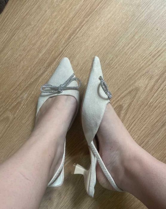 pantofi noi marimea 38