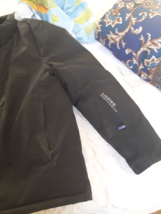 Продается мужская куртка