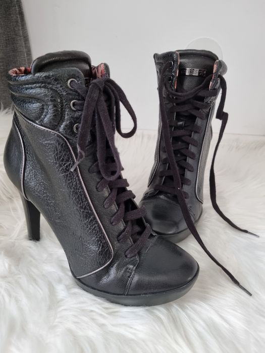Botine Guess din piele, noi