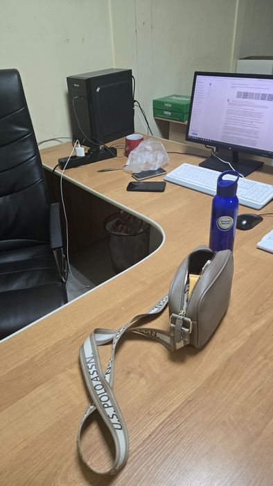 Стол офисный бесплатно