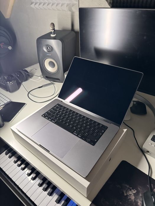 Macbook Pro M1 Pro 16inch 1TB SSD