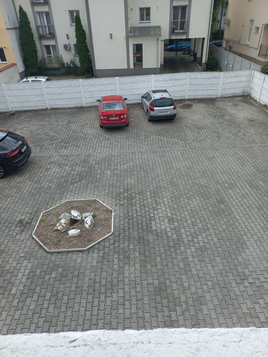 Apartament in asociatie, 2 camere, 70 mp utili, cu parcare in curte interioara, zona centrala