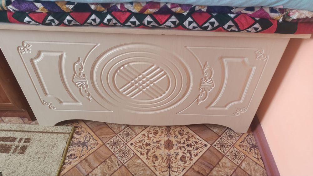 Шкаф, кровать, сандык