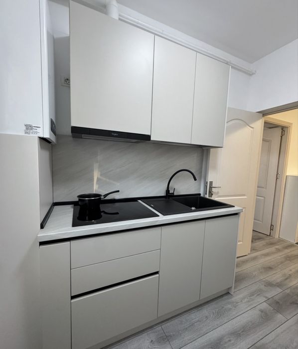 De închiriat - apartament cu 2 camere (disponibil începând cu 1 octombrie 2026)