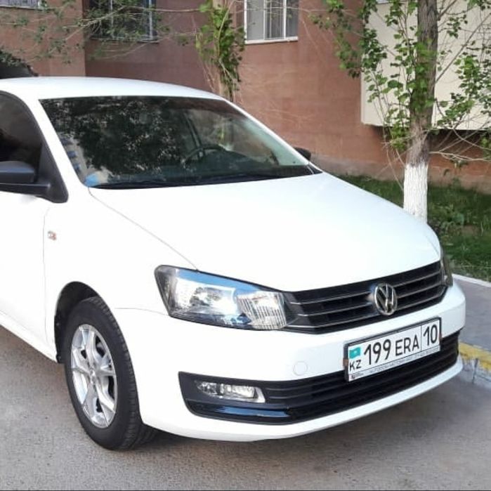Volkswagen Polo 2015 г.
