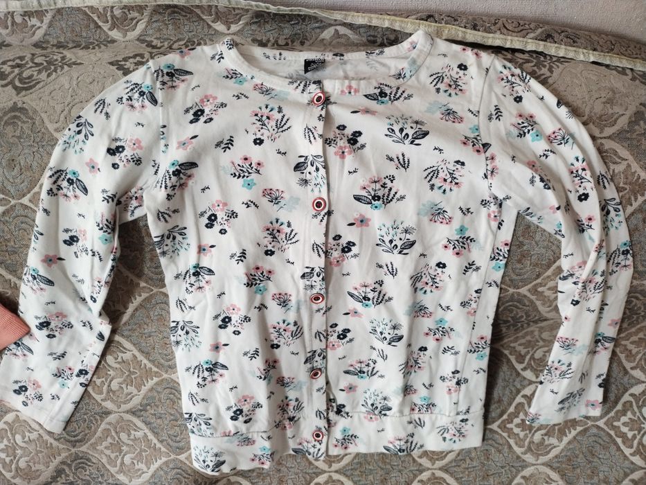 Кофточка на девочку