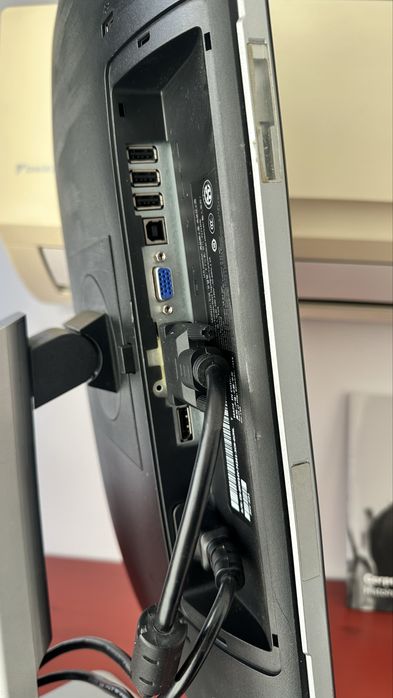 Monitor Dell P2214Hb 22” Full HD IPS, stare foarte buna