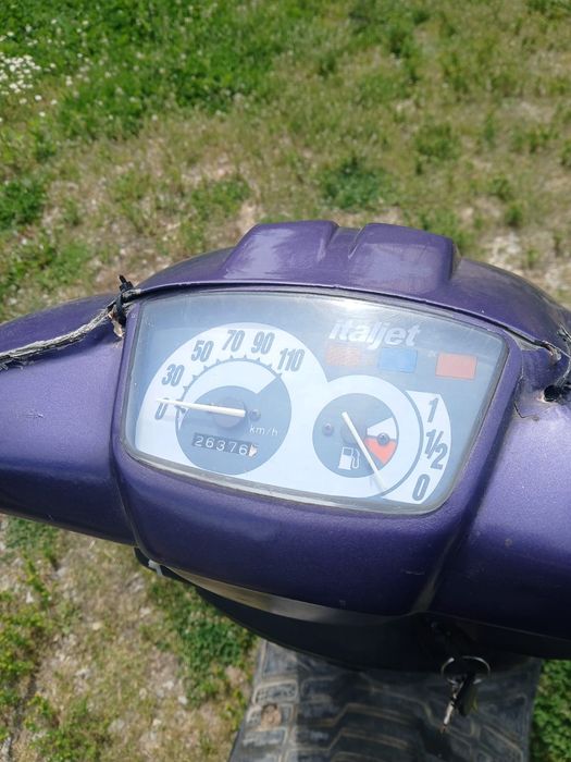 Vând scuter italjet de 49cm