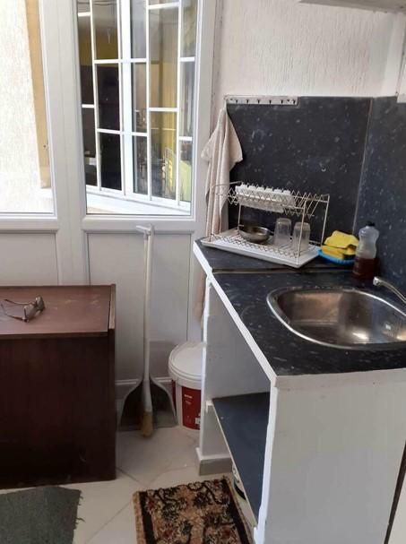 Дава се под наем Едностаен апартамент в Бургас, Меден рудник - зона В - 30 кв.м за 204 € - Снимка #2