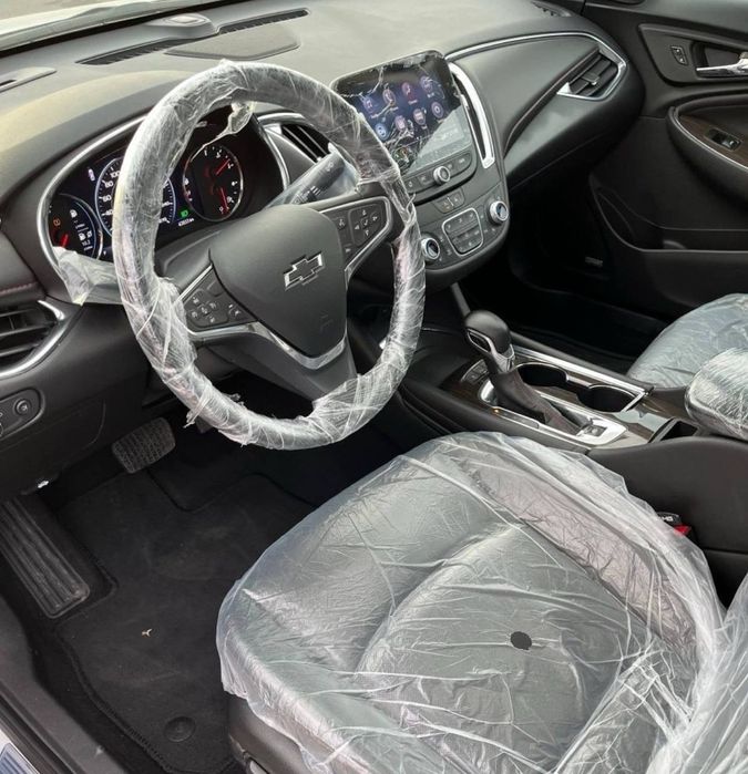 Chevrolet Malibu avtomobili naxtga