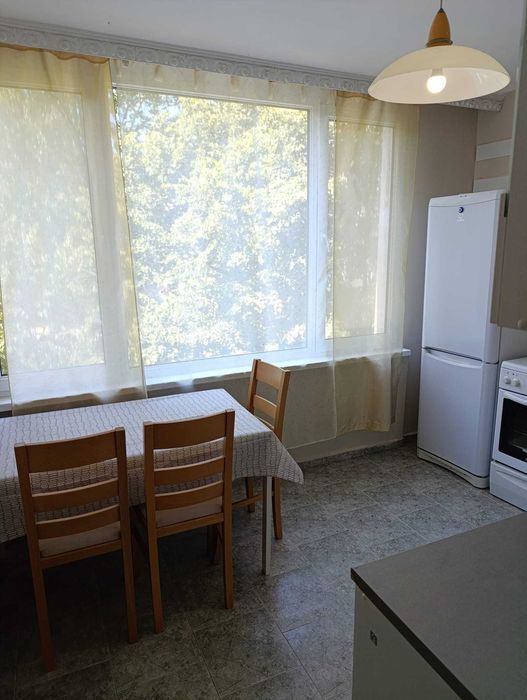 Дава се под наем Тристаен апартамент в Бургас, Лазур - 95 кв.м за 498.27 € - Снимка #4