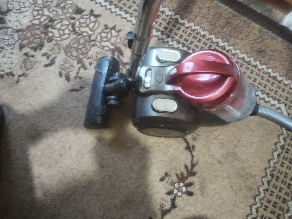 Прахосмукачка деу