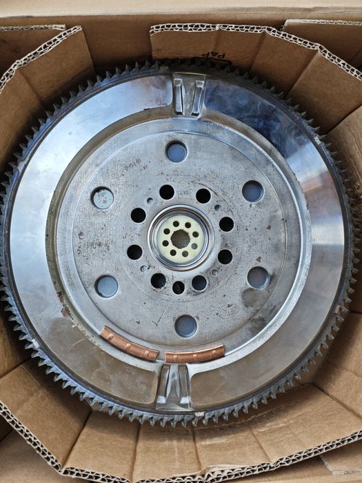 Нов двумасов маховик LuK за Hyundai ix35 2.0 CRDi 136 к.с. 4x4