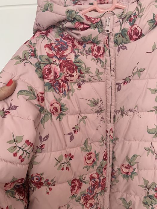 Яке Benetton момиче