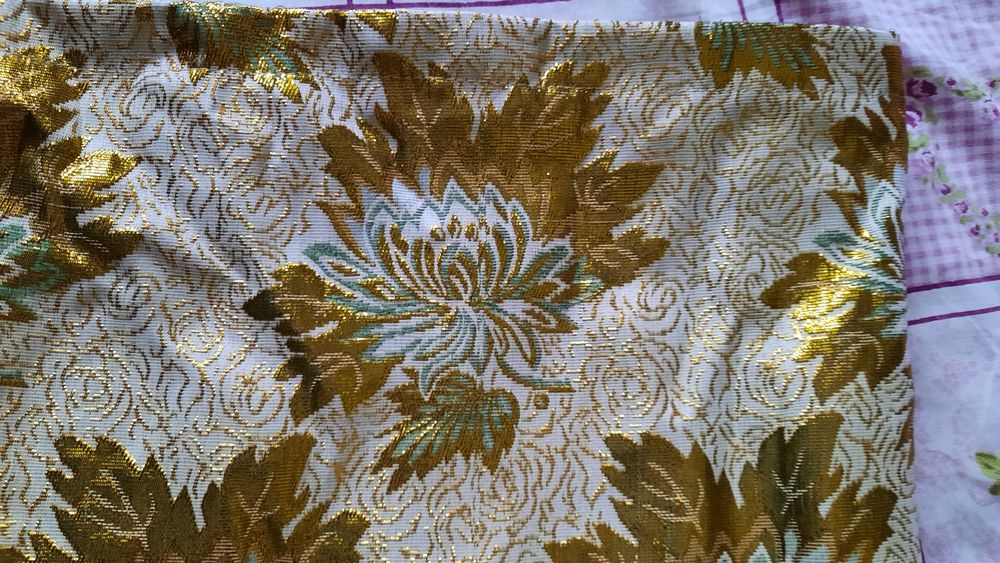 Новая наволочка 70 х 70.