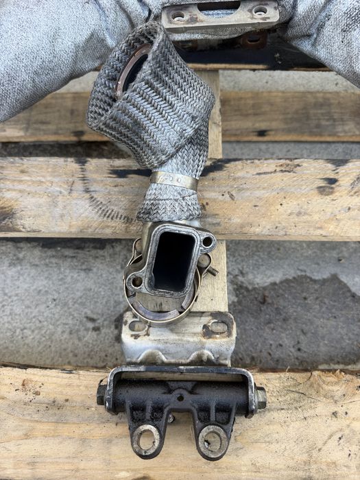 Изпускателен ракорд (Crossover Pipe) за Range Rover L322 4.4 TDV8