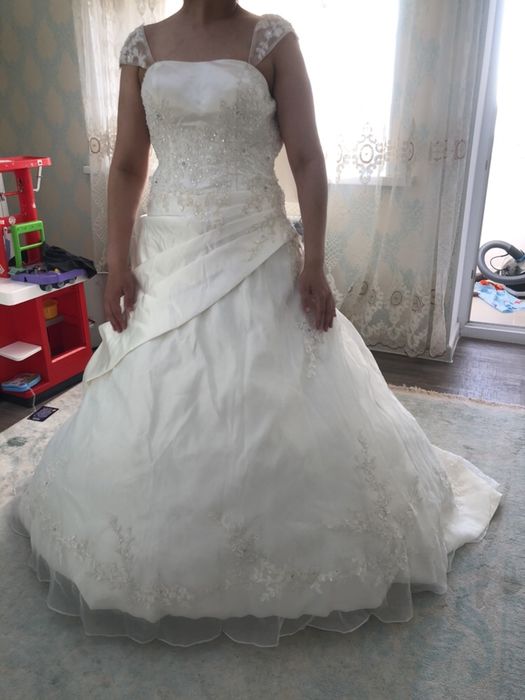 Свадебные платья