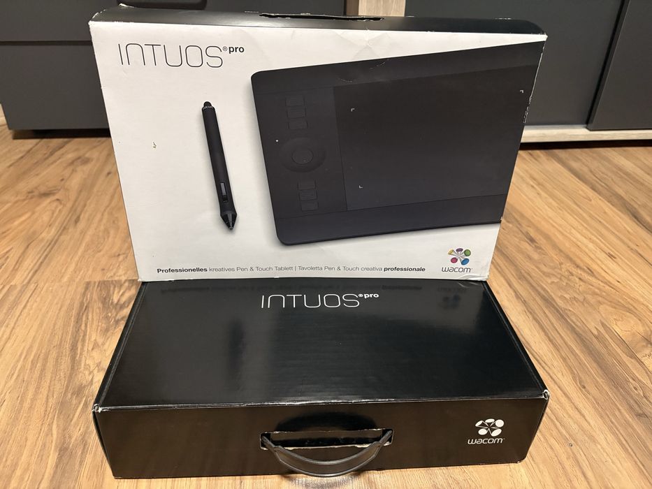 Графичен таблет :Wacom intuos Pro