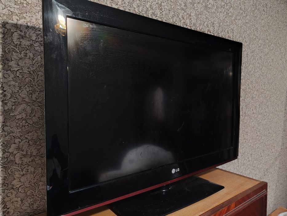 LG телевизор с телебоксом